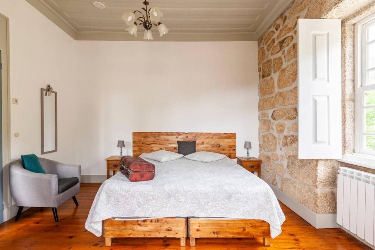 Quarto Duplo ou Twin com Casa de Banho Privada Externa