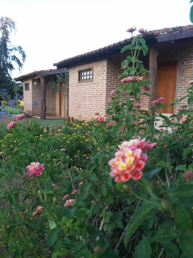 Quarto Triplo com Vista do Jardim