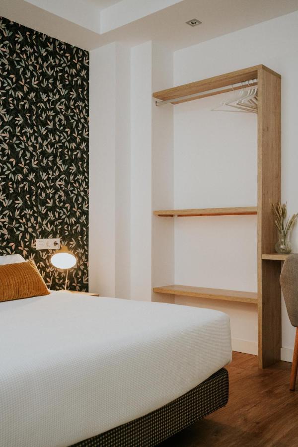 Standard Single Room,1386963902:JPEG