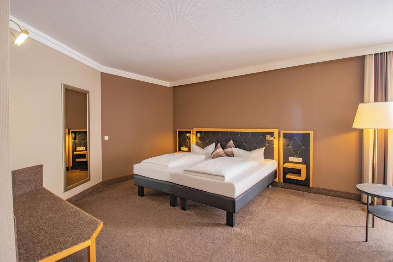 Doppelzimmer mit Zustellbett