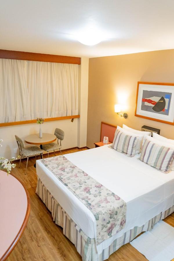 Quarto Duplo Standard