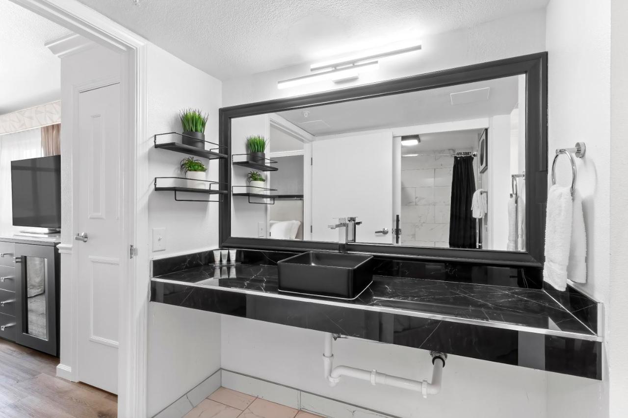 One-Bedroom Suite,1394253434:JPEG