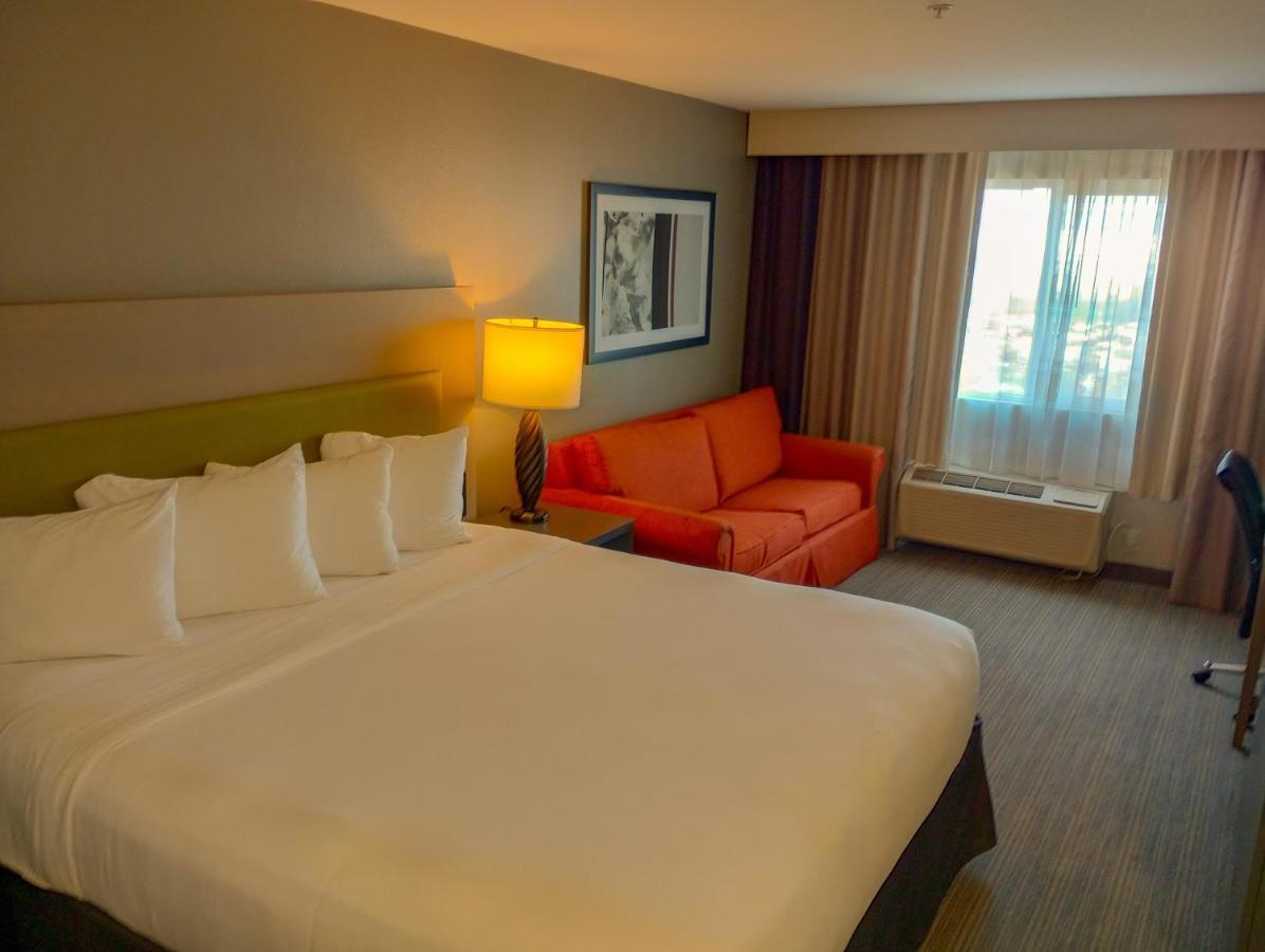 King Room with Sofa Bed,1394656043:JPEG