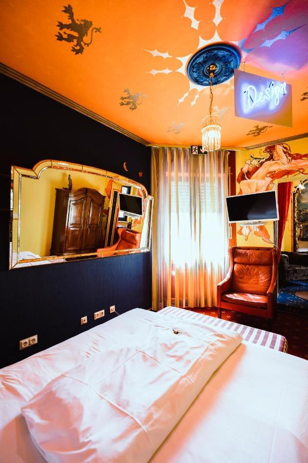 Classic Dreibettzimmer