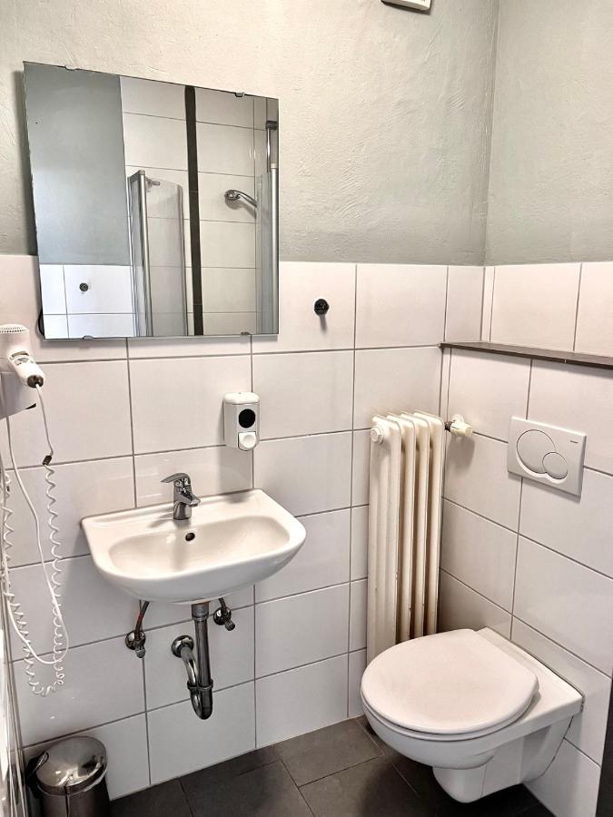 Comfort Dreibettzimmer mit Dusche