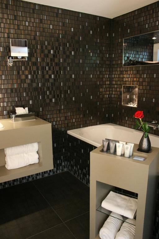 Junior Suite,1602956458:JPEG