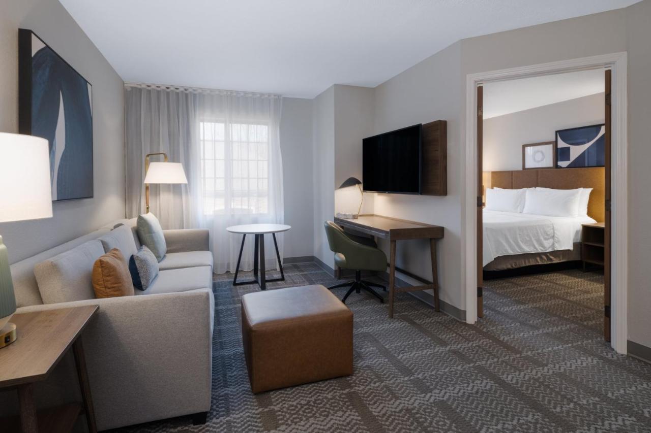 One-Bedroom King Suite,1402888769:JPEG