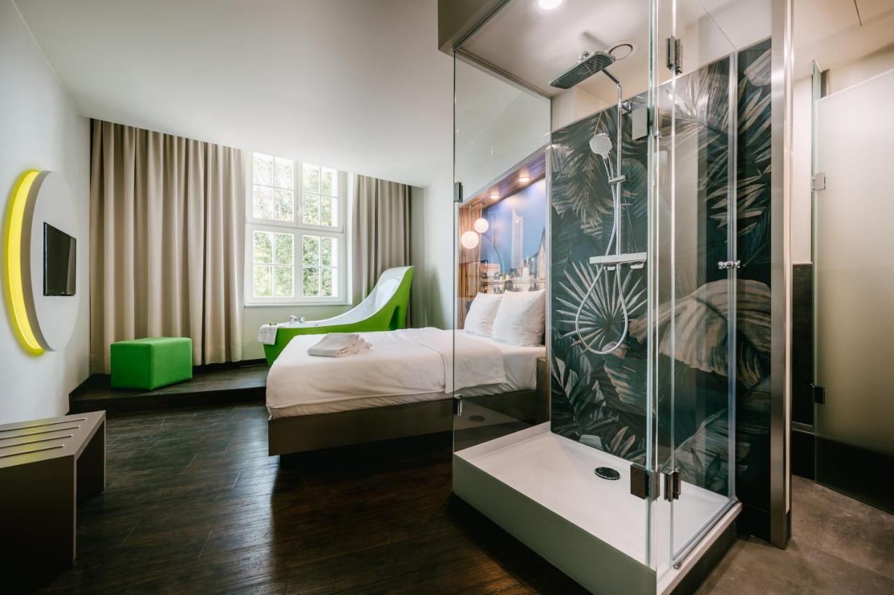 Premium Double Room,1401410366:JPEG