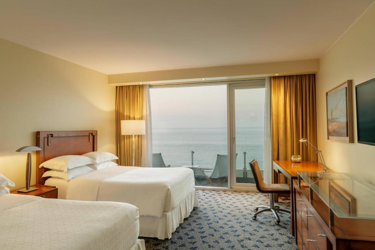 Classic, Guest room, 2 Queen or Double, Ocean view, Balcony