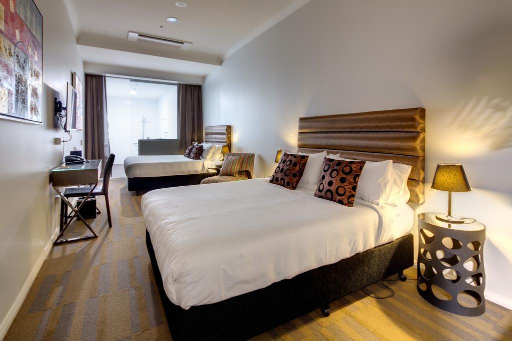 Zimmer mit 2 Queensize-Betten