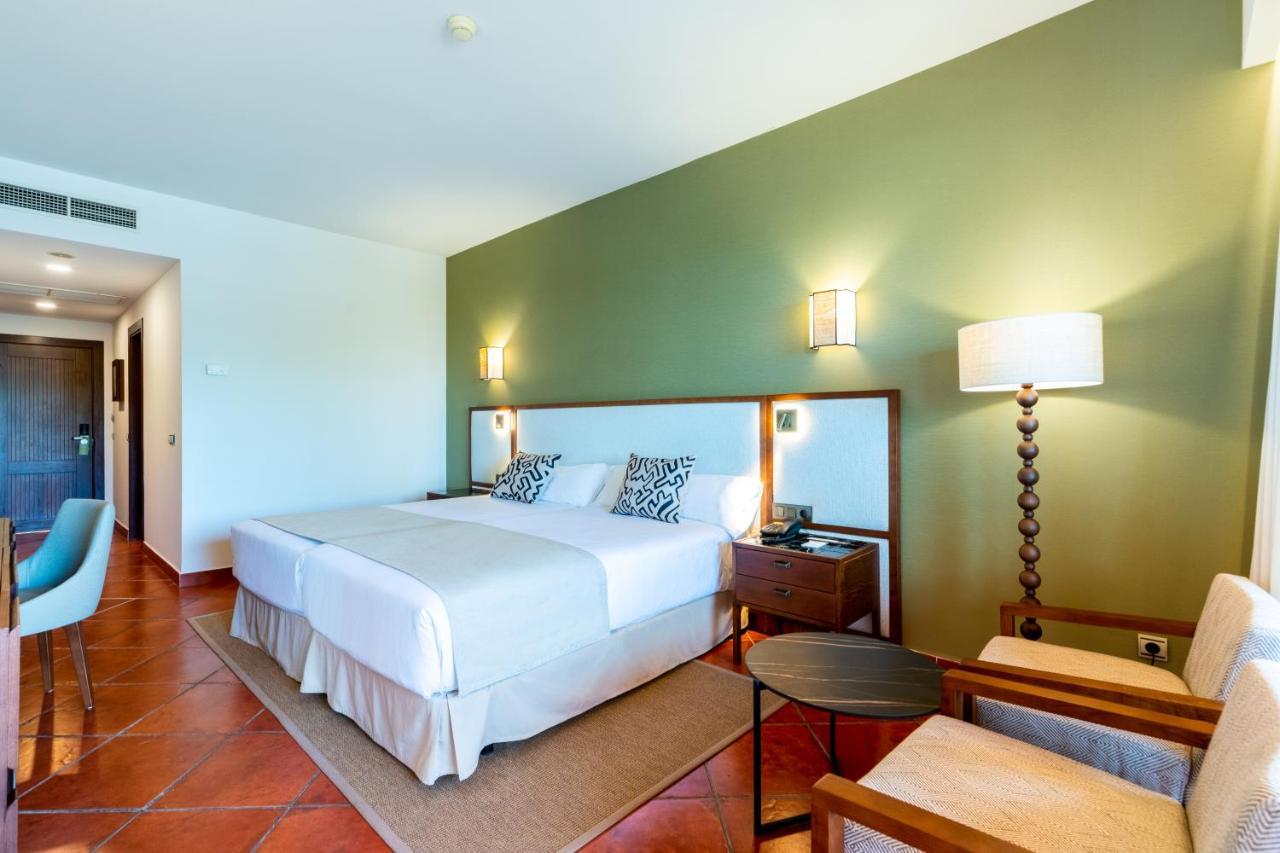 Twin Room with Sea View,1572628682:JPEG