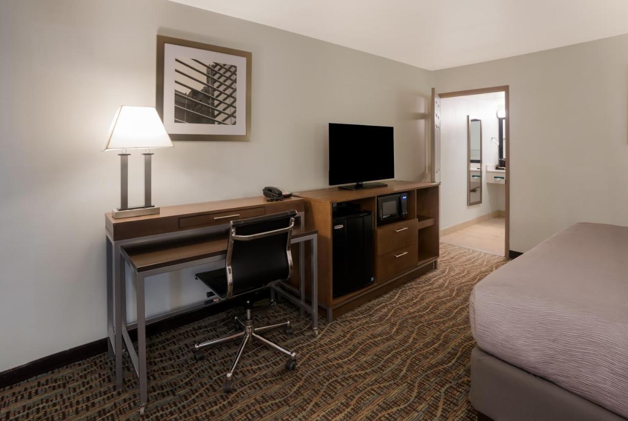 King Room - Mobility Access/Non-Smoking