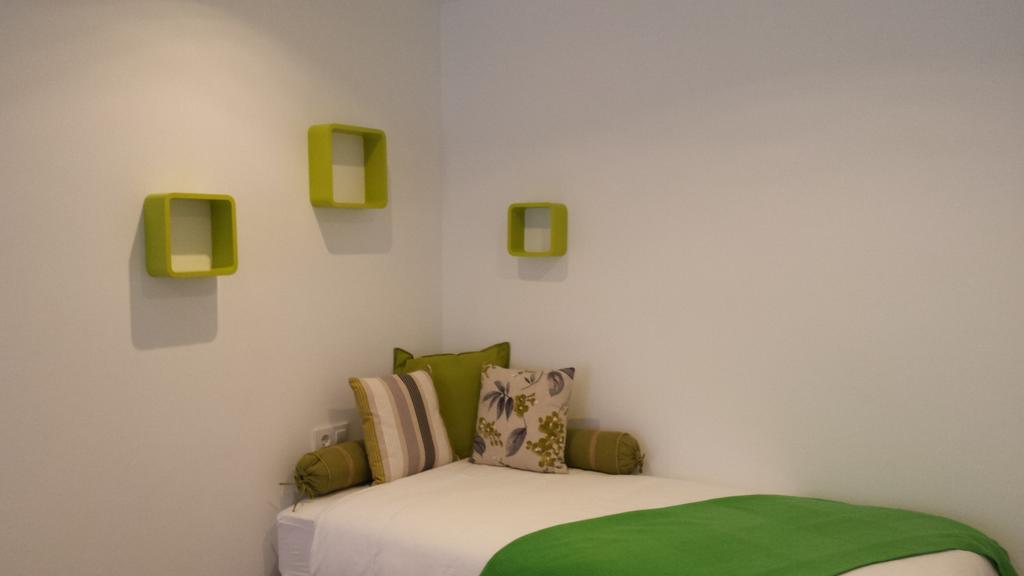 Quarto Twin com Casa de Banho Partilhada