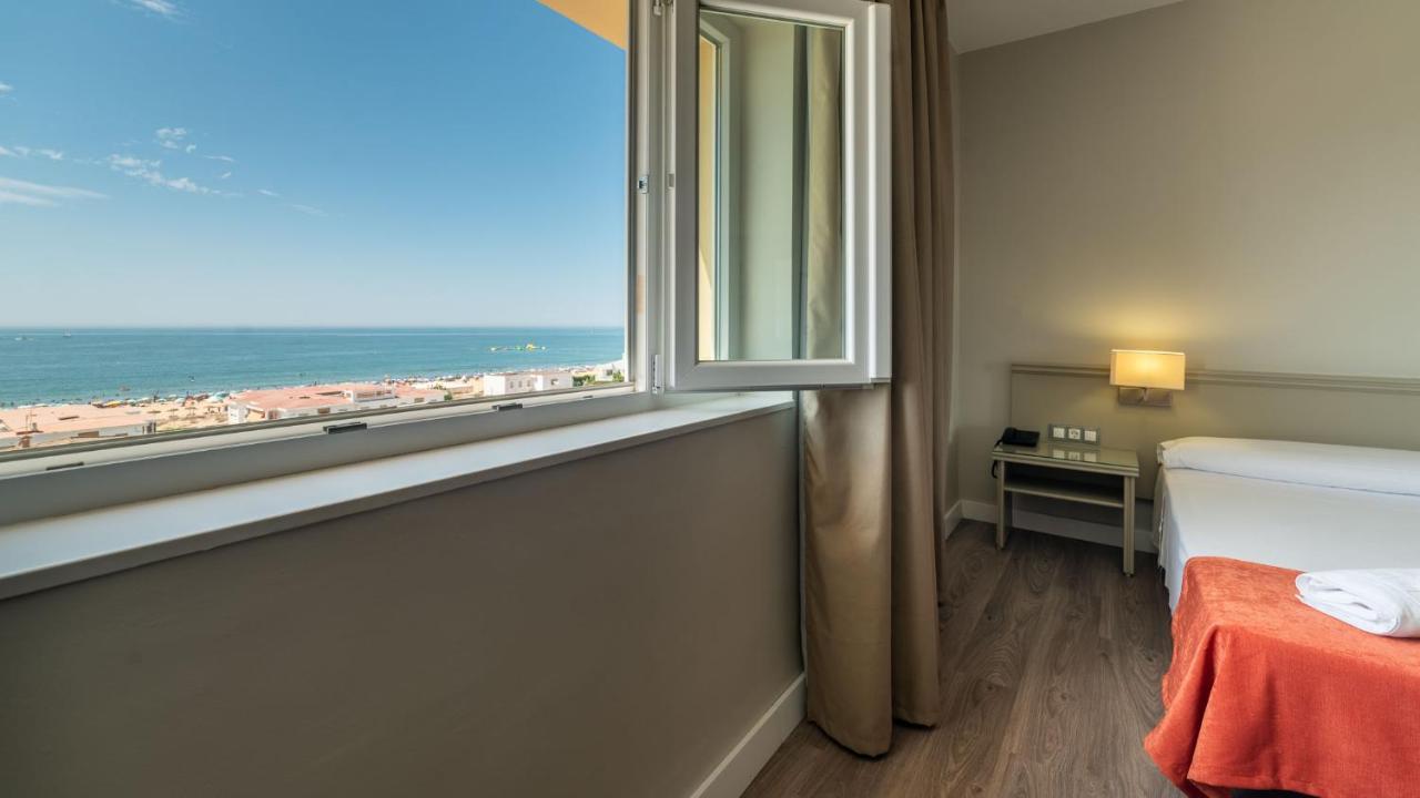 Quadruple Room with Sea View,1620596121:JPEG