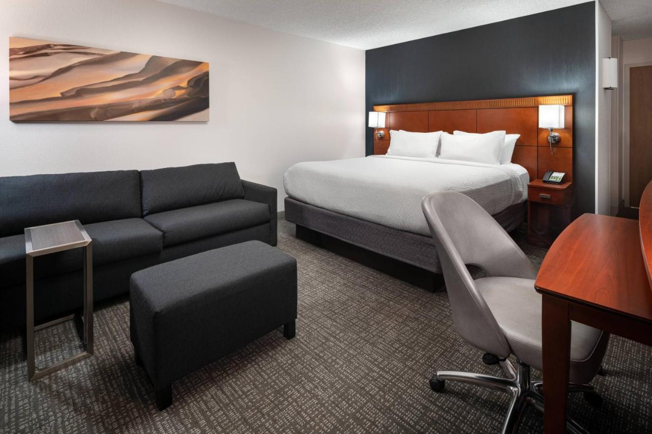 King Room with Sofa Bed