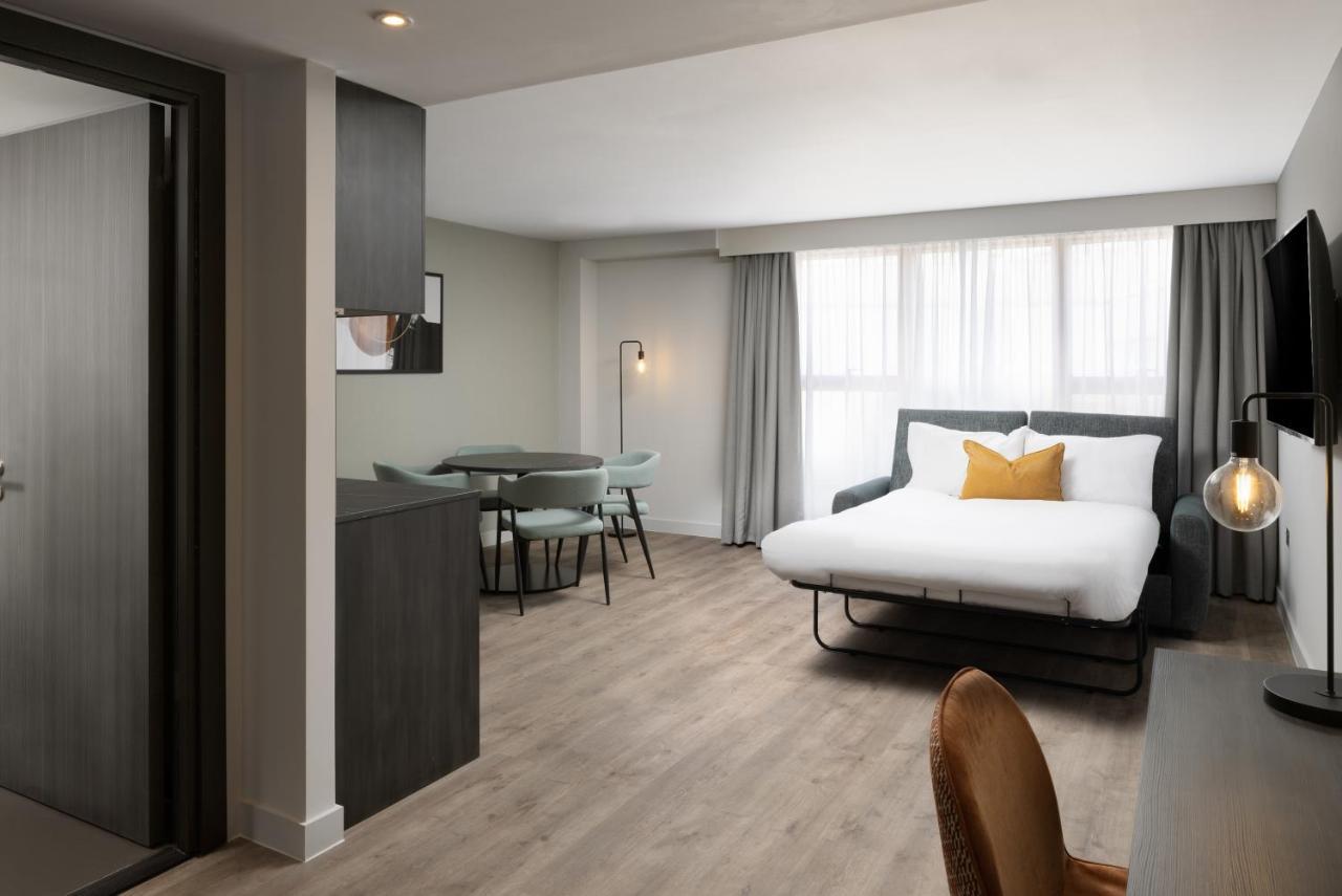 Suite met 1 Slaapkamer en Kingsize Bed - Slaapbank