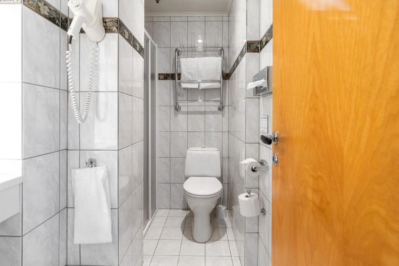 Standard Single Room