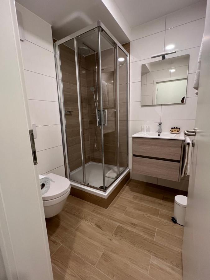 Kleines Doppel-/Zweibettzimmer