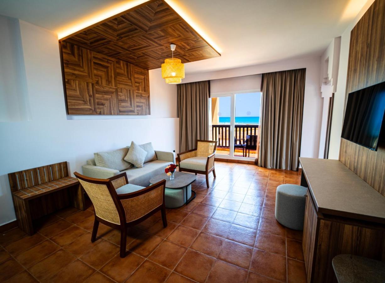 Habitación Doble Superior con vistas a la piscina