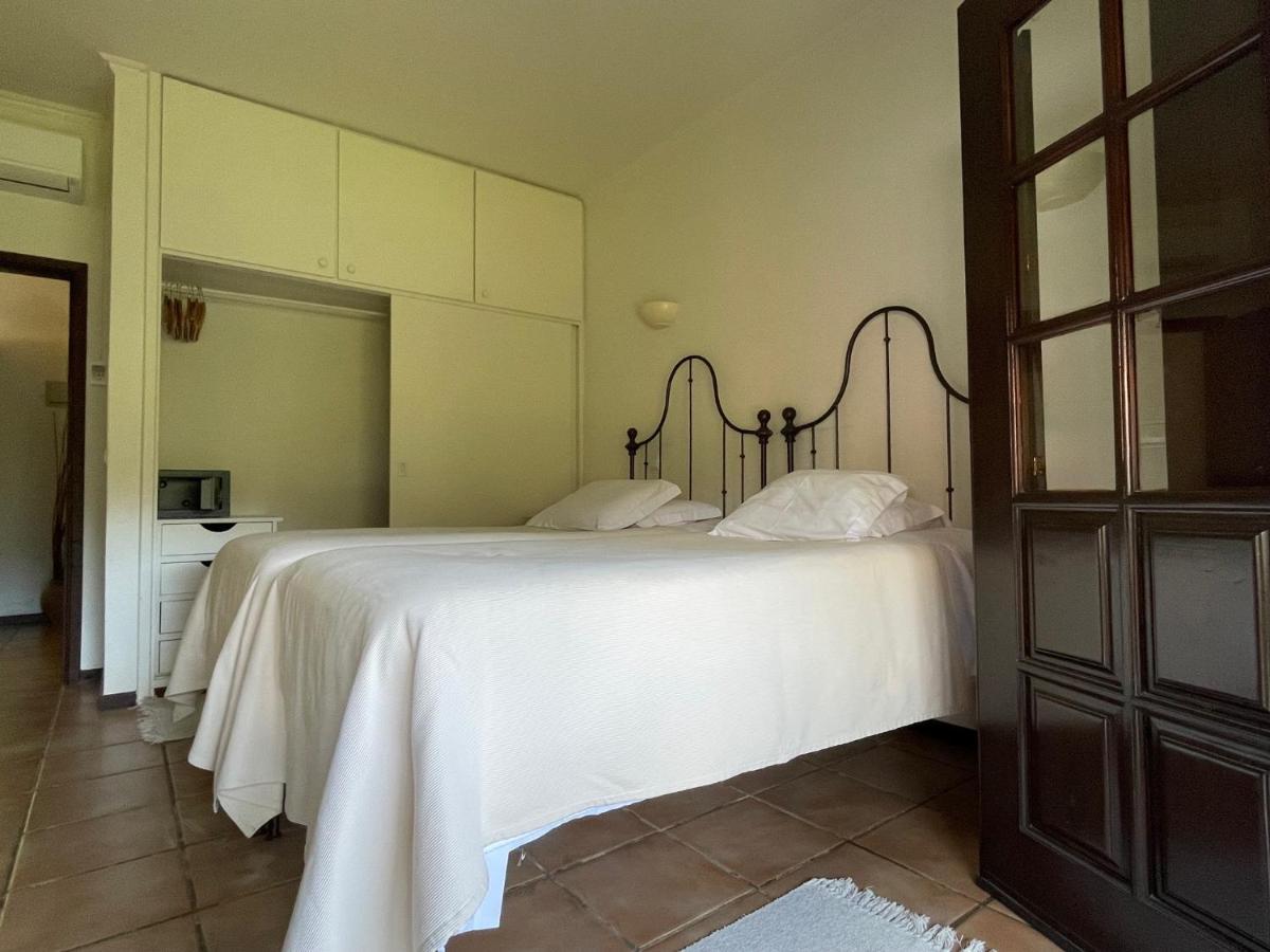 Villa com 1 Quarto e Vista Jardim