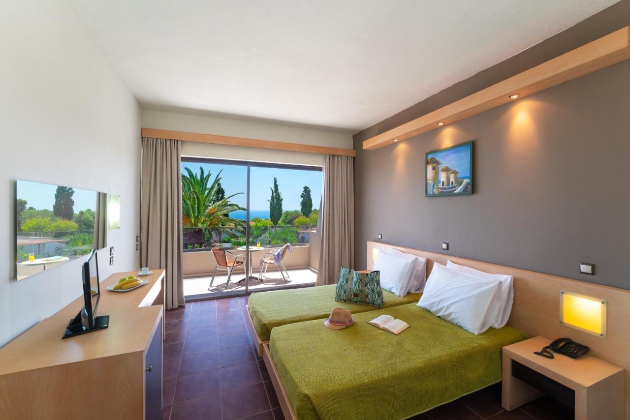 Chambre Double ou Lits Jumeaux - Vue sur Mer