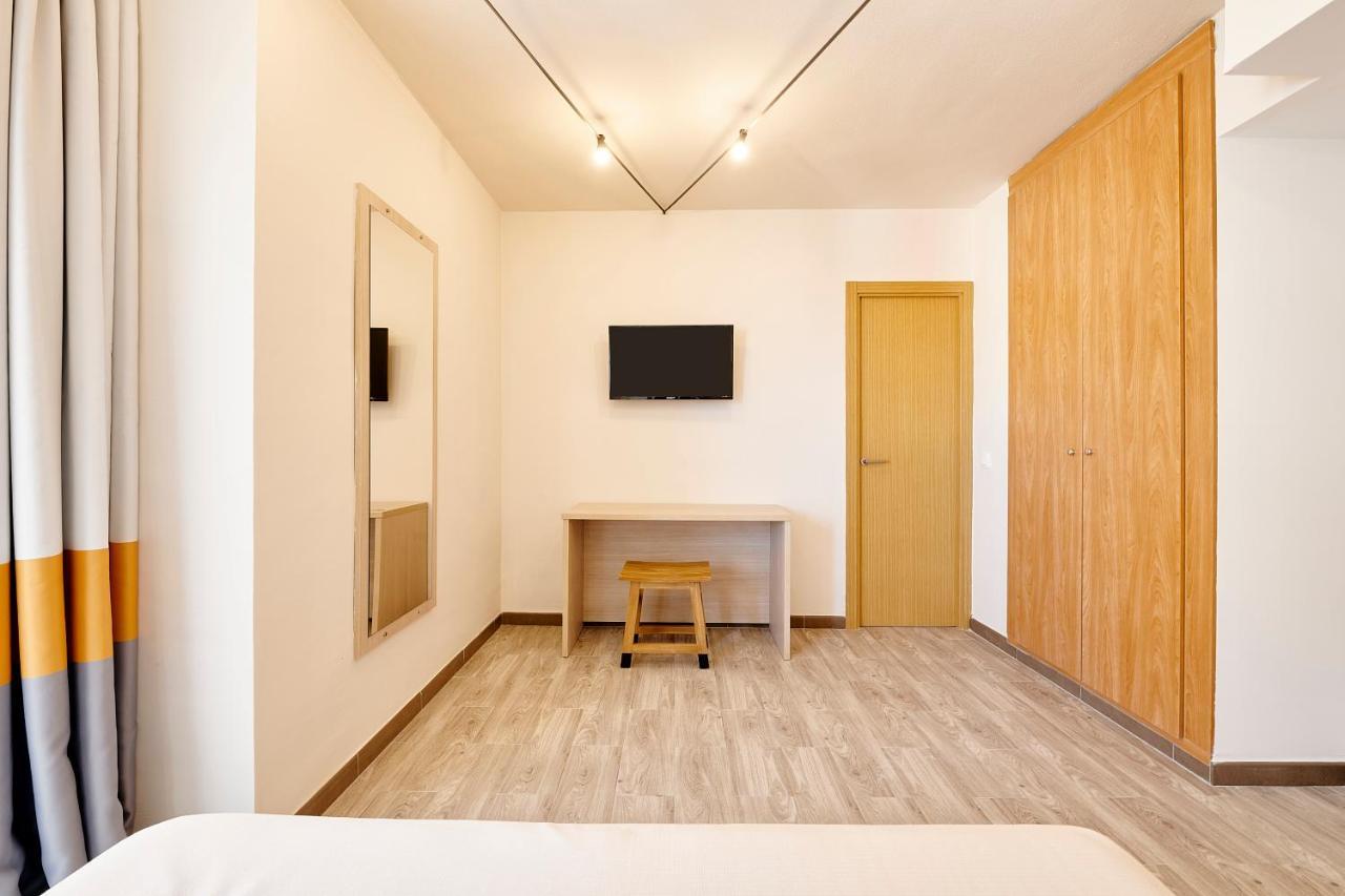 Twin Room with Balcony & Unlimited Brunch,1420417119:JPEG