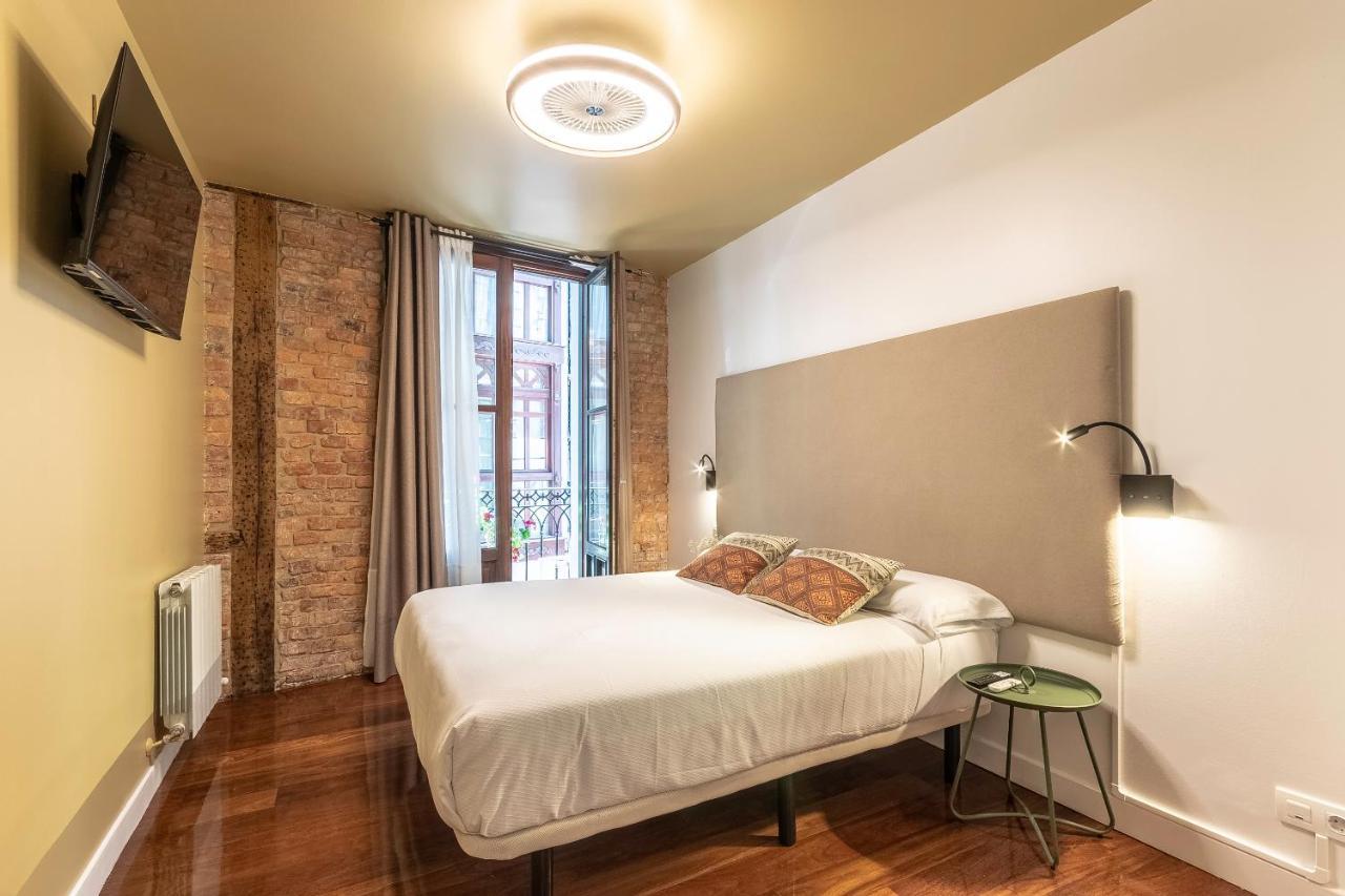 Doppelzimmer mit Außenbalkon
