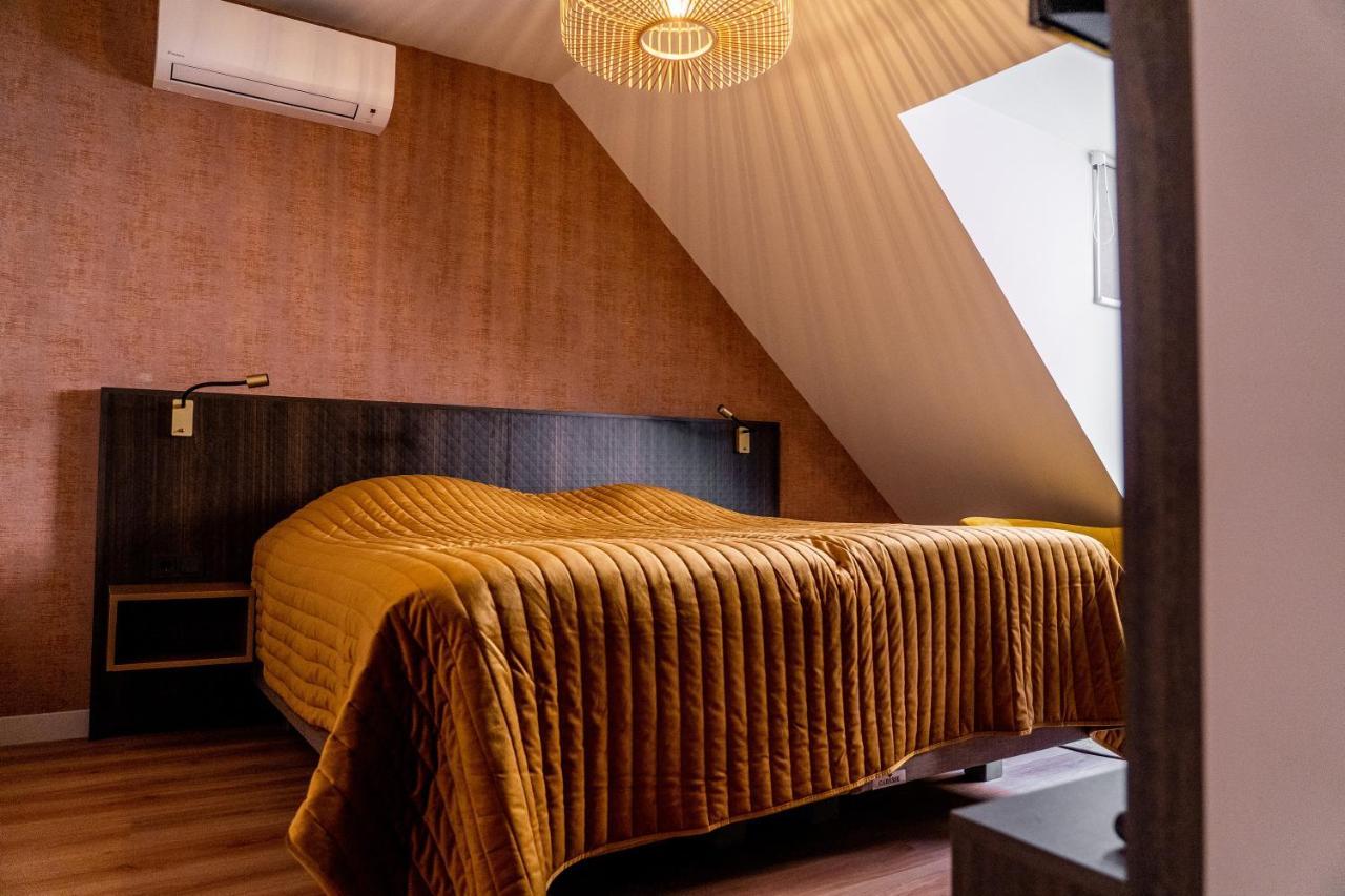 Standard Double Room,1421166978:JPEG