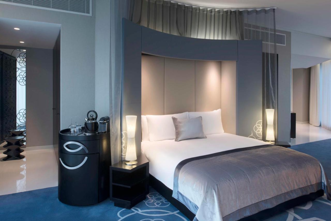Urban One-Bedroom Junior King Suite with Sea View,1425152064:JPEG