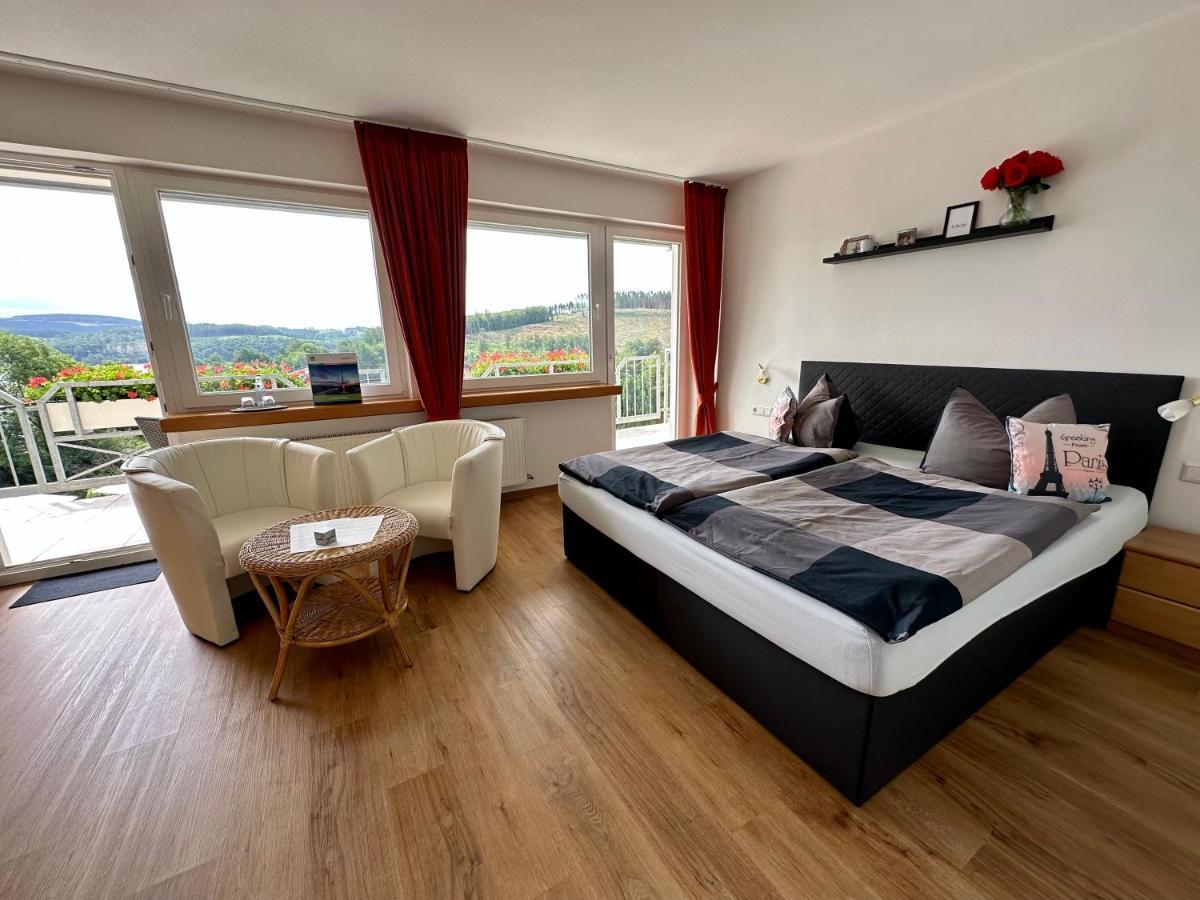 Doppelzimmer mit Seeblick