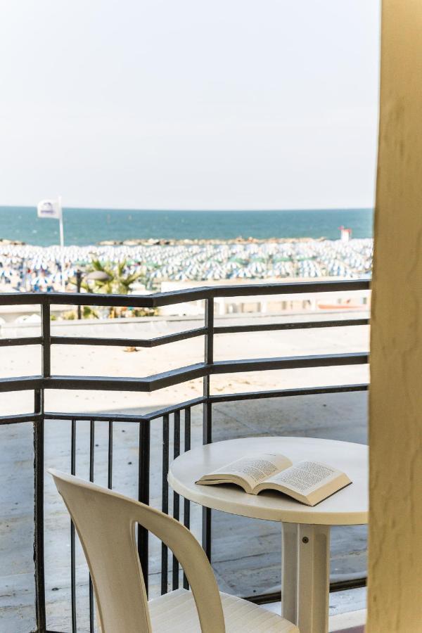 Camera Familiare con Vista Mare