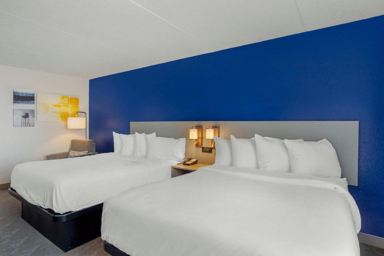 Standard Queen Room with Two Queen Beds - Non Smoking