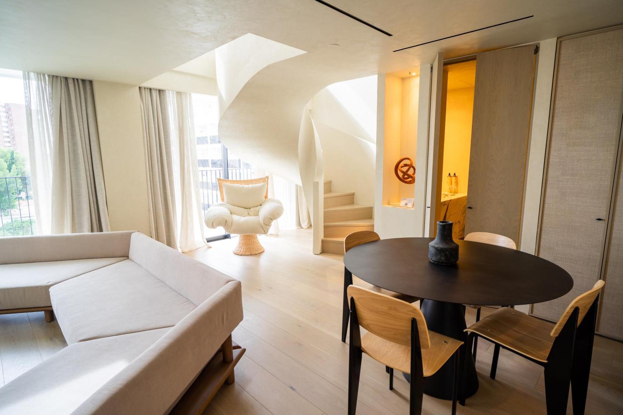 Duplex Lit King-Size avec Grande Terrasse