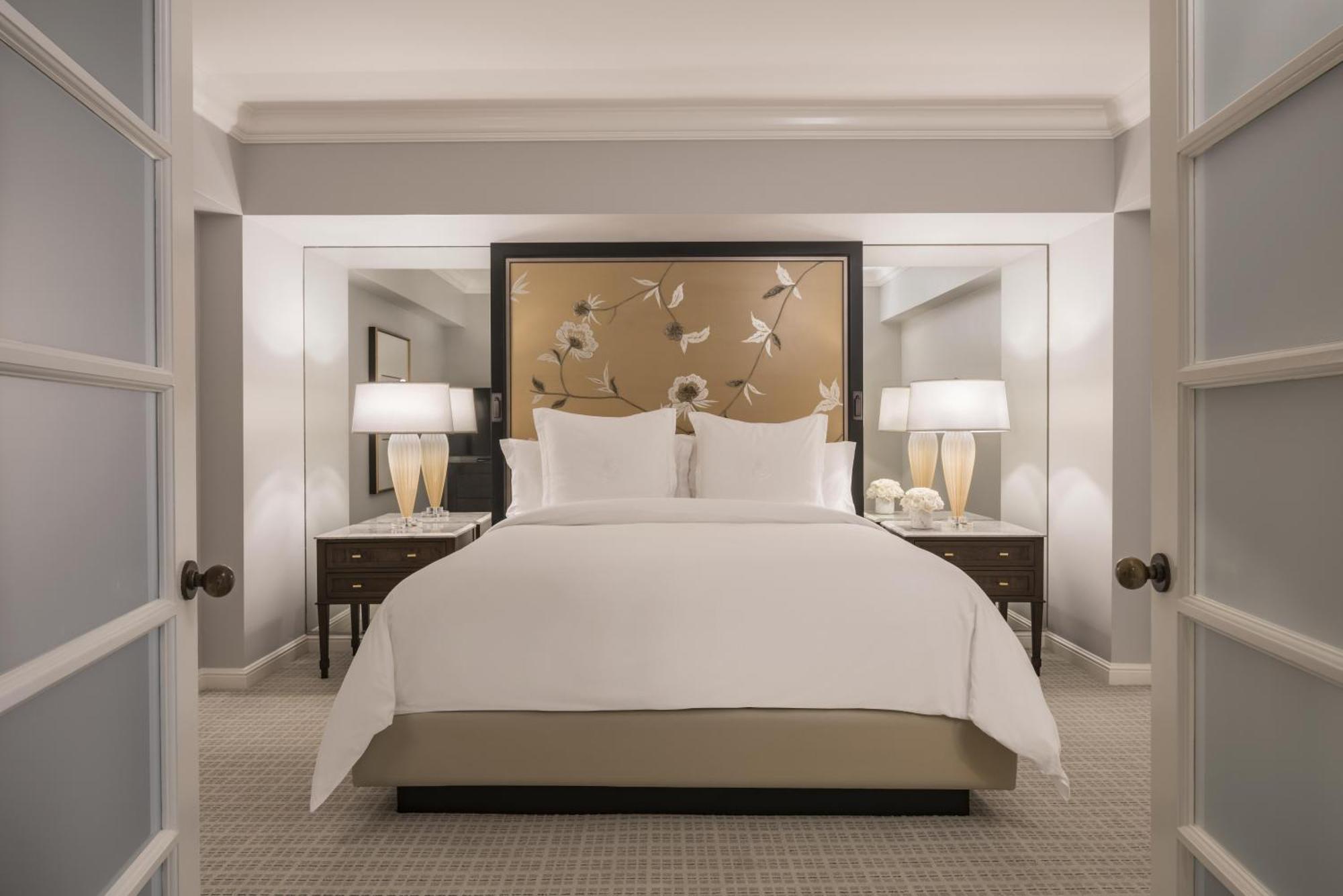Hollywood Suite with King Bed