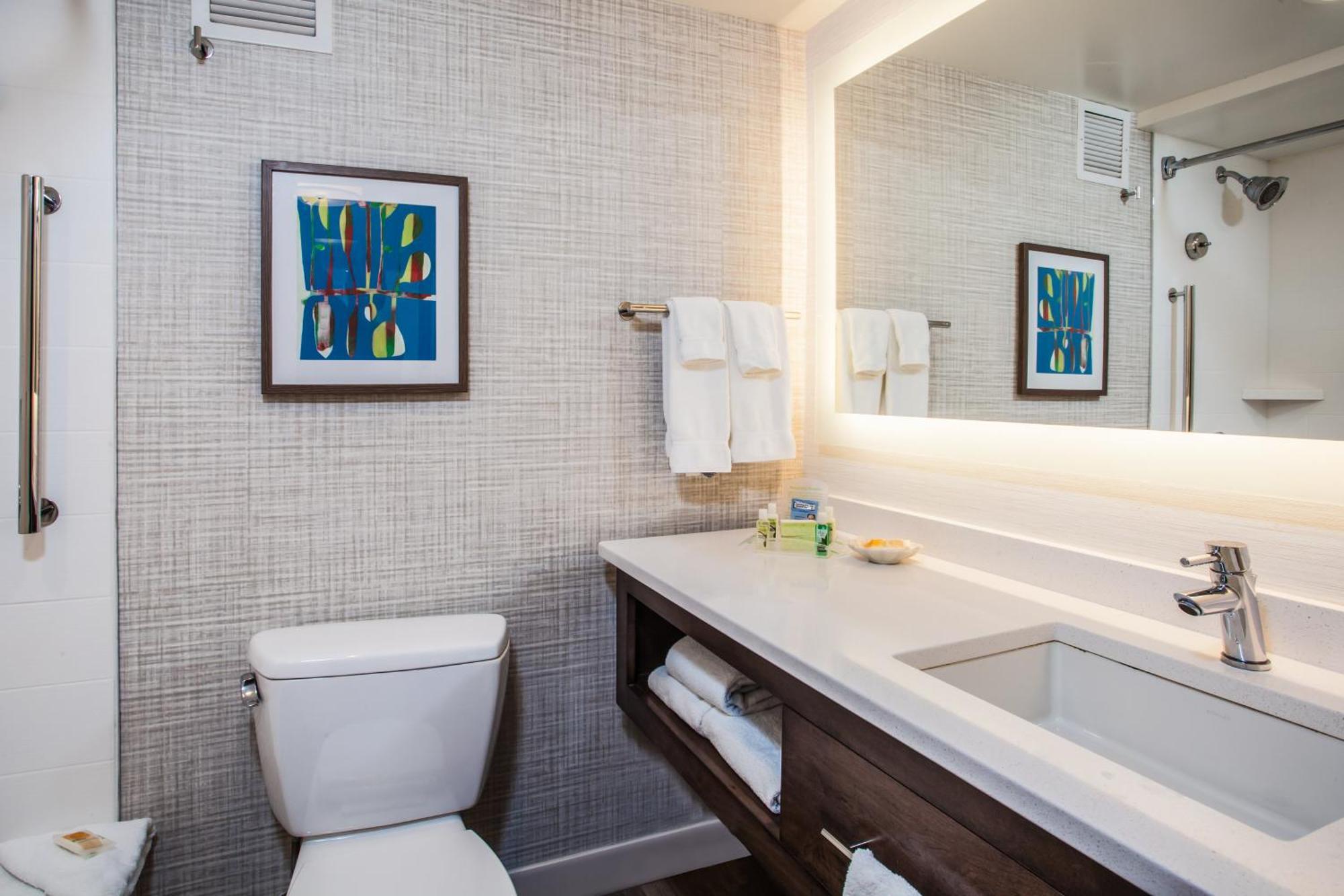 King Room with Pool View,1765862231:JPEG
