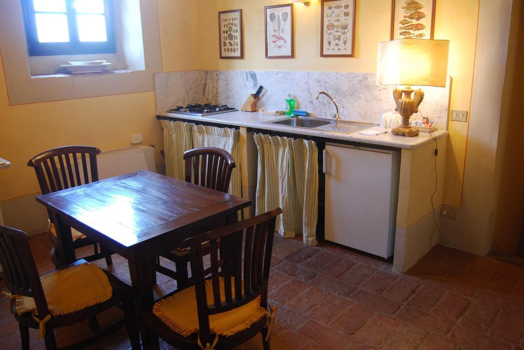 Two-Bedroom Apartment,823552802:JPEG