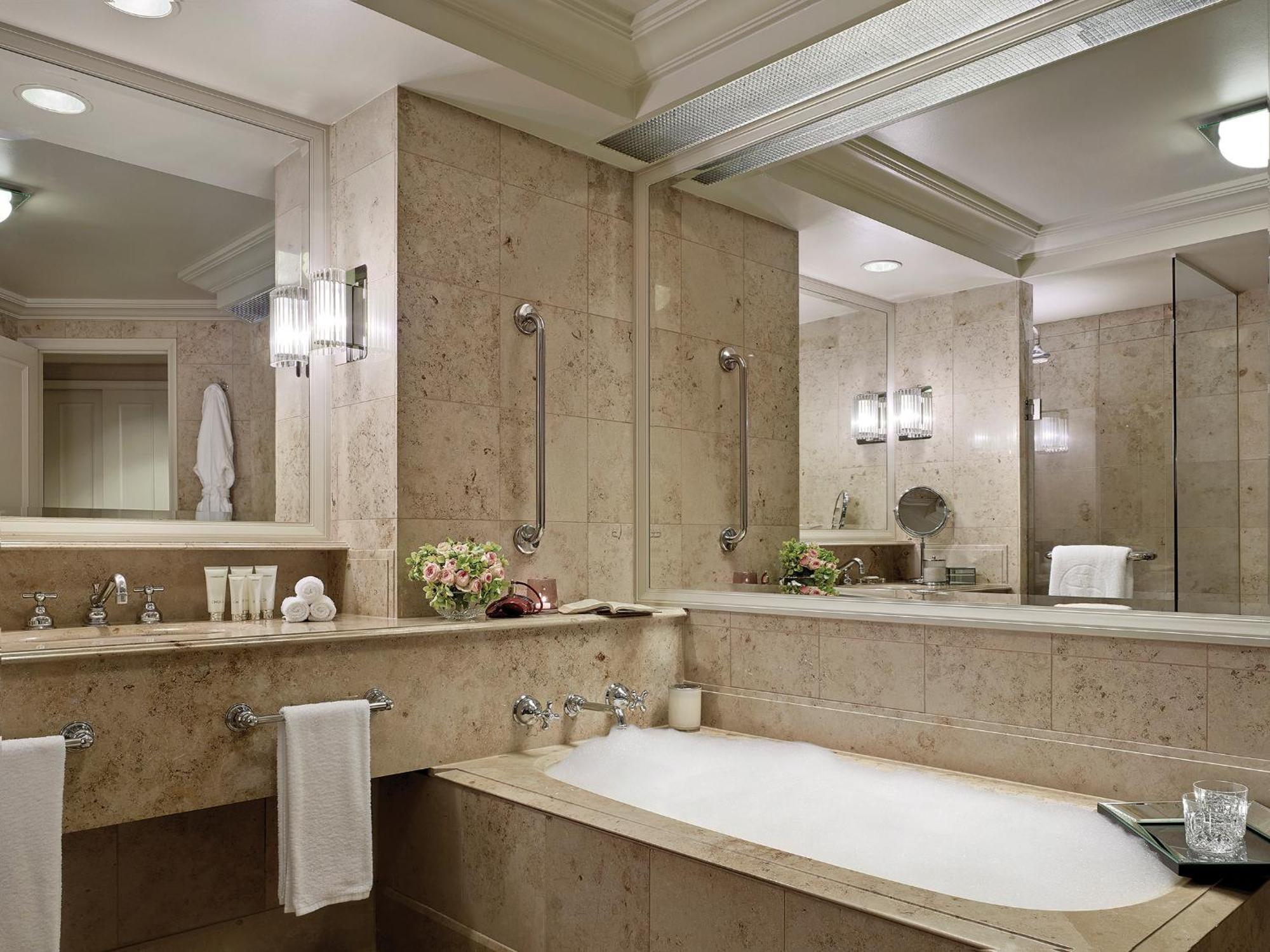 Deluxe Balkon Kamer