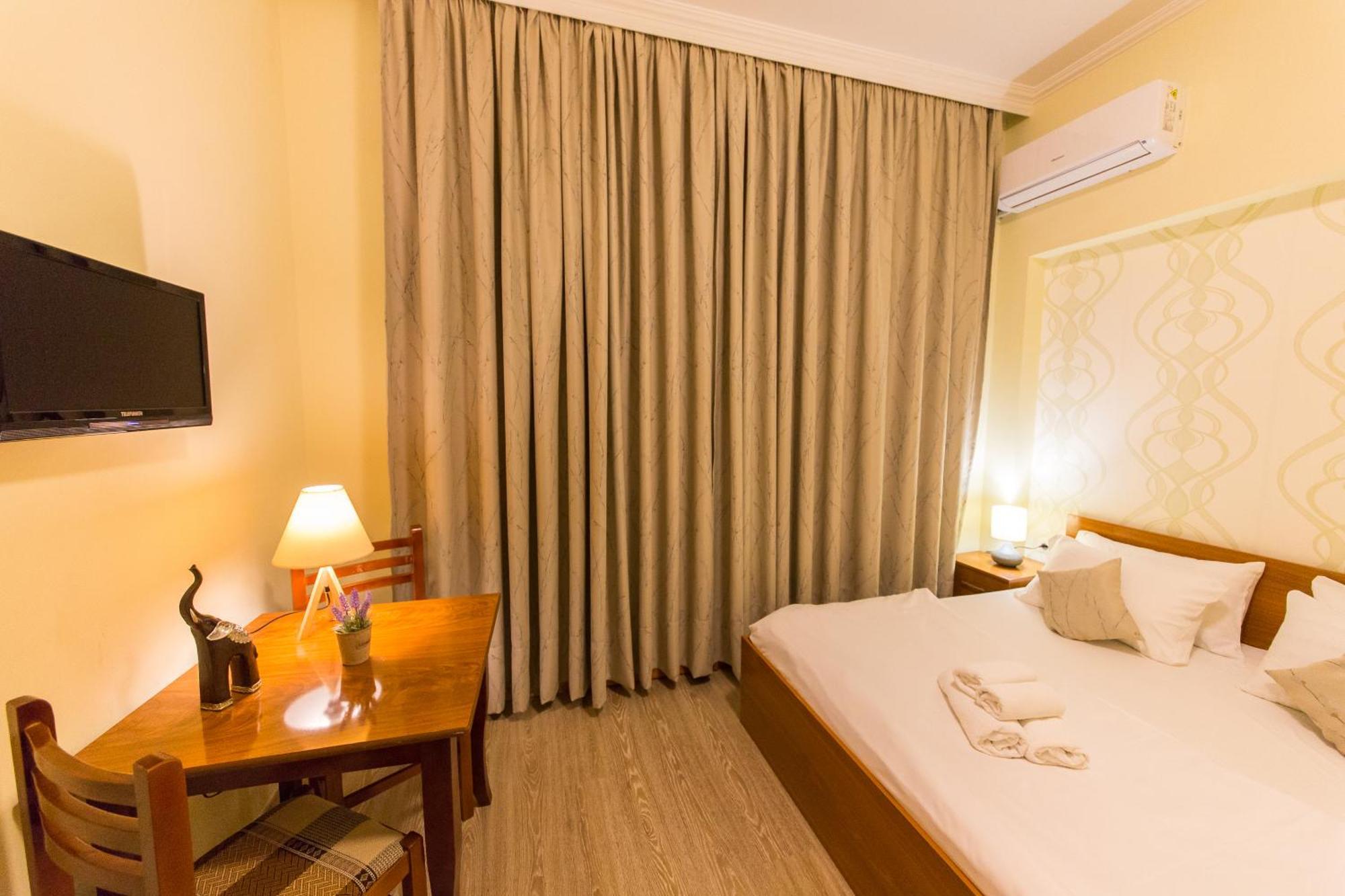 Economy Doppelzimmer mit Balkon