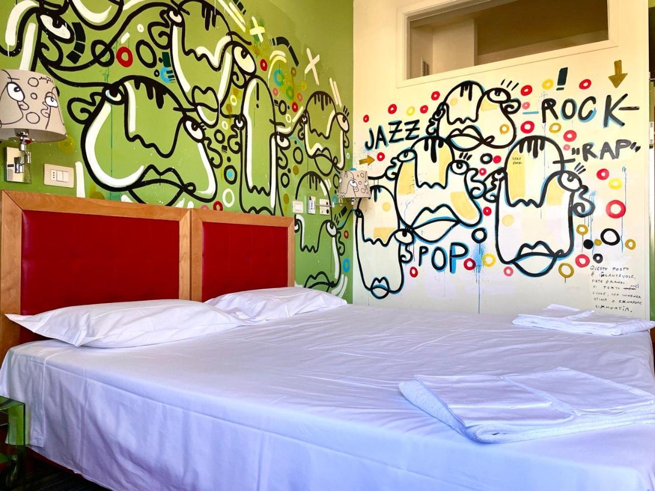 Double or Twin Room Design,1447028794:JPEG