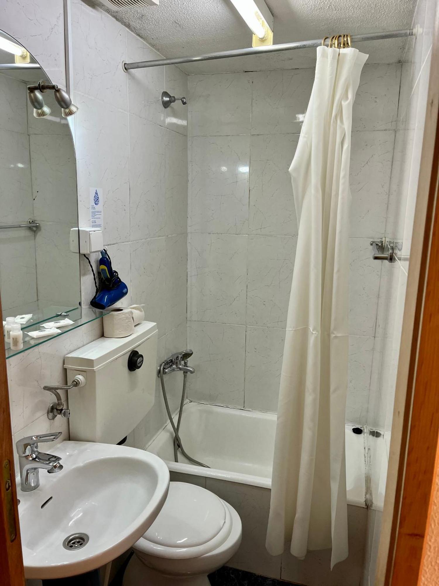 Quadruple Room,1447082497:JPEG