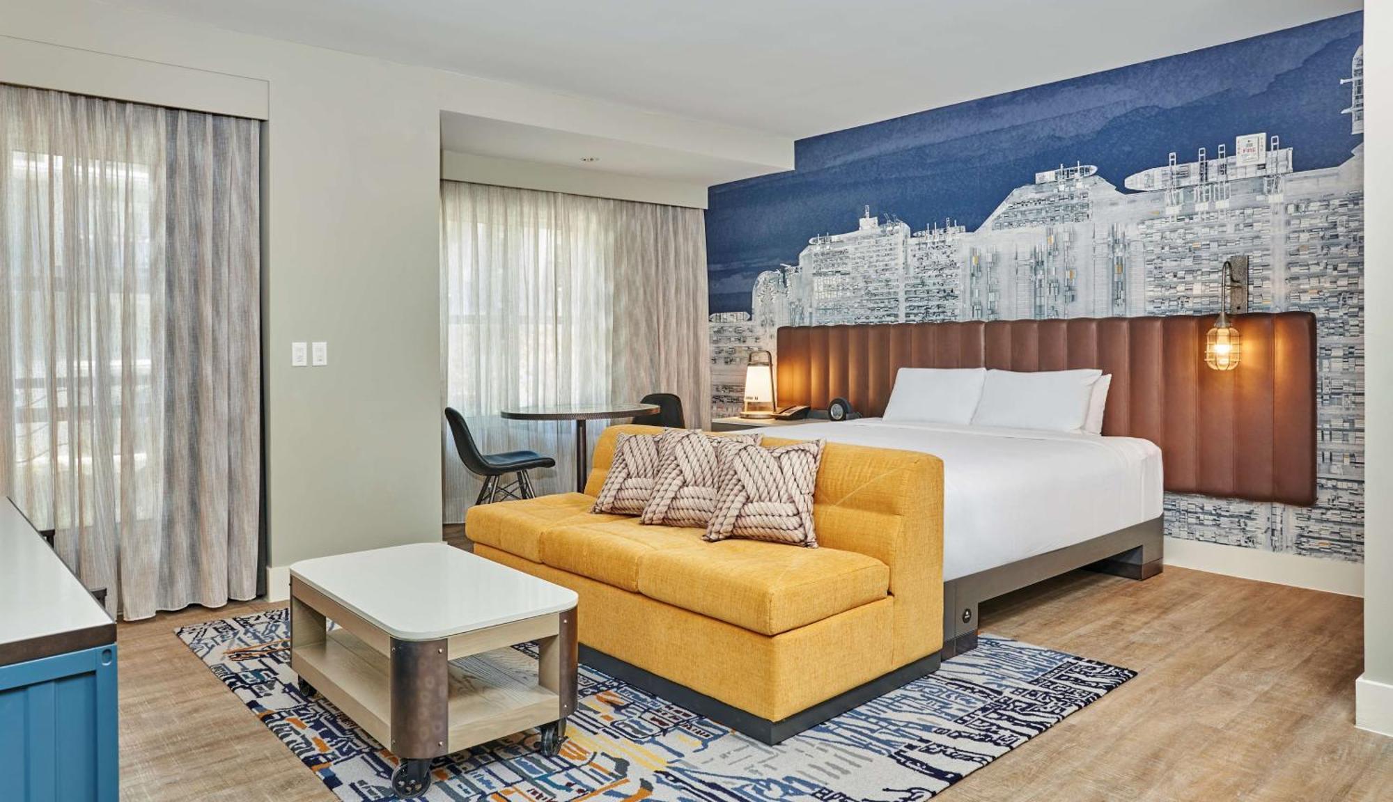 King Room with Accessible Tub - Disability Access