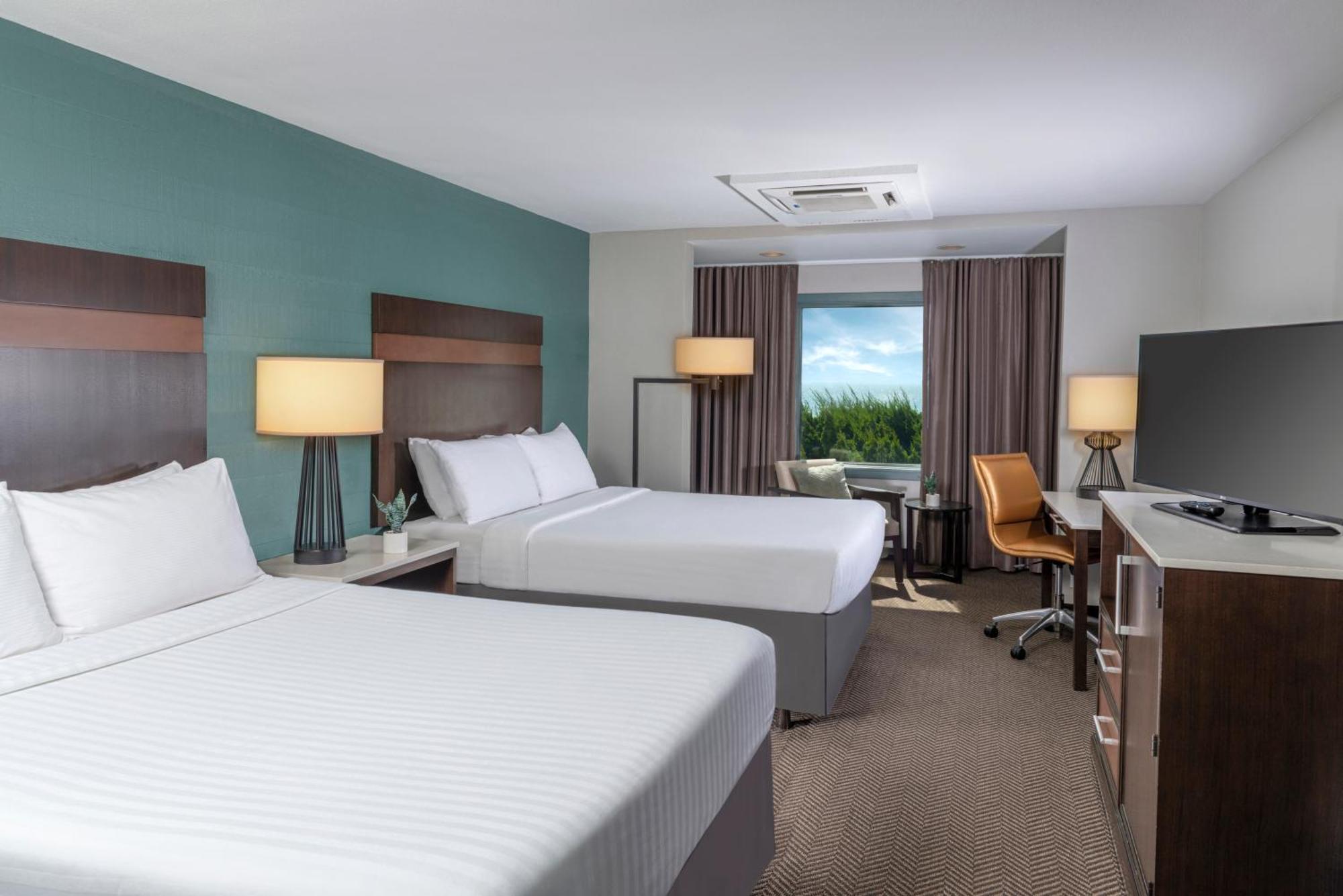 Queen Room with Two Queen Beds - Disability Access,1449537304:JPEG