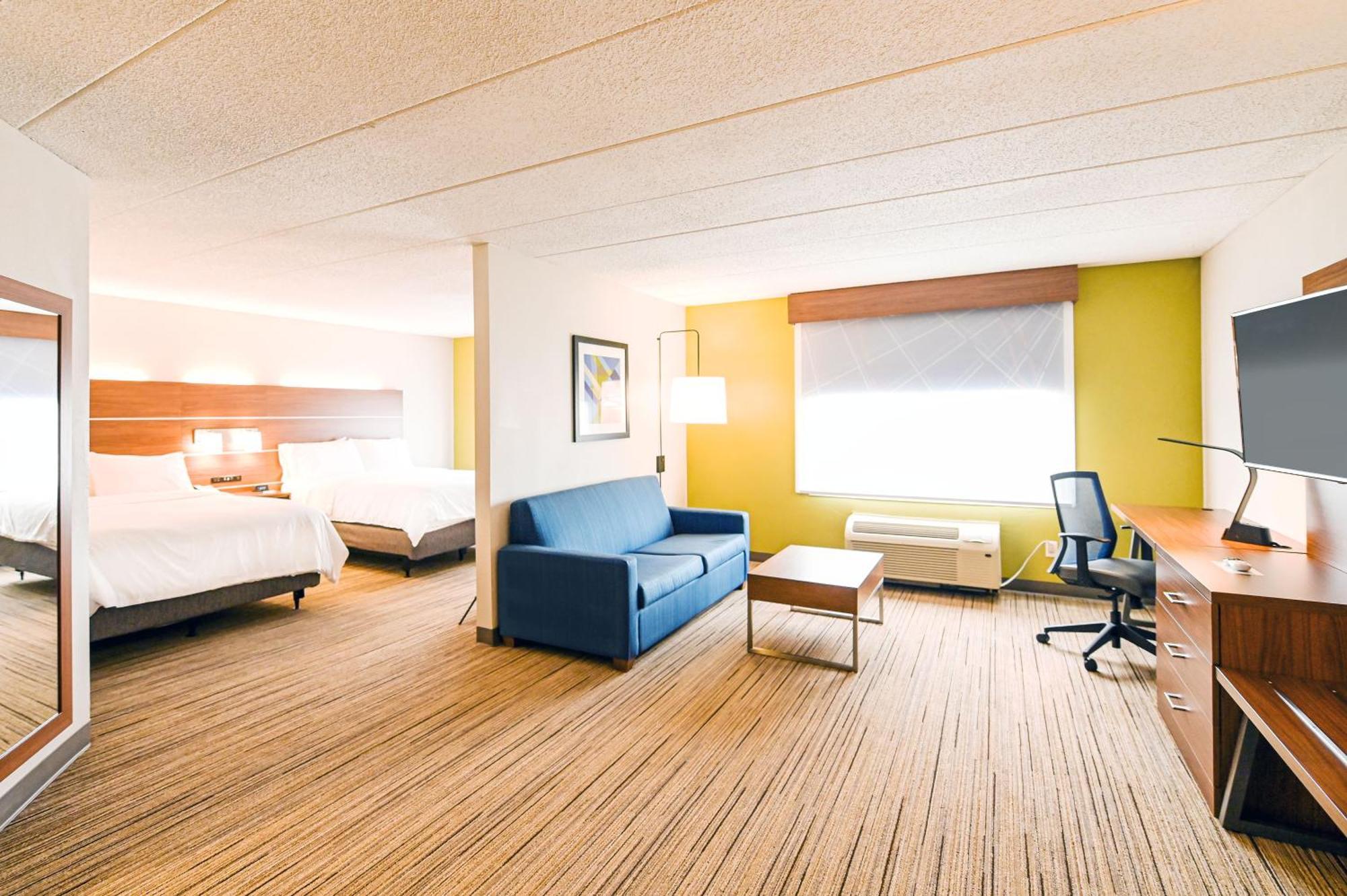 Suite with Two Beds - Non-Smoking
