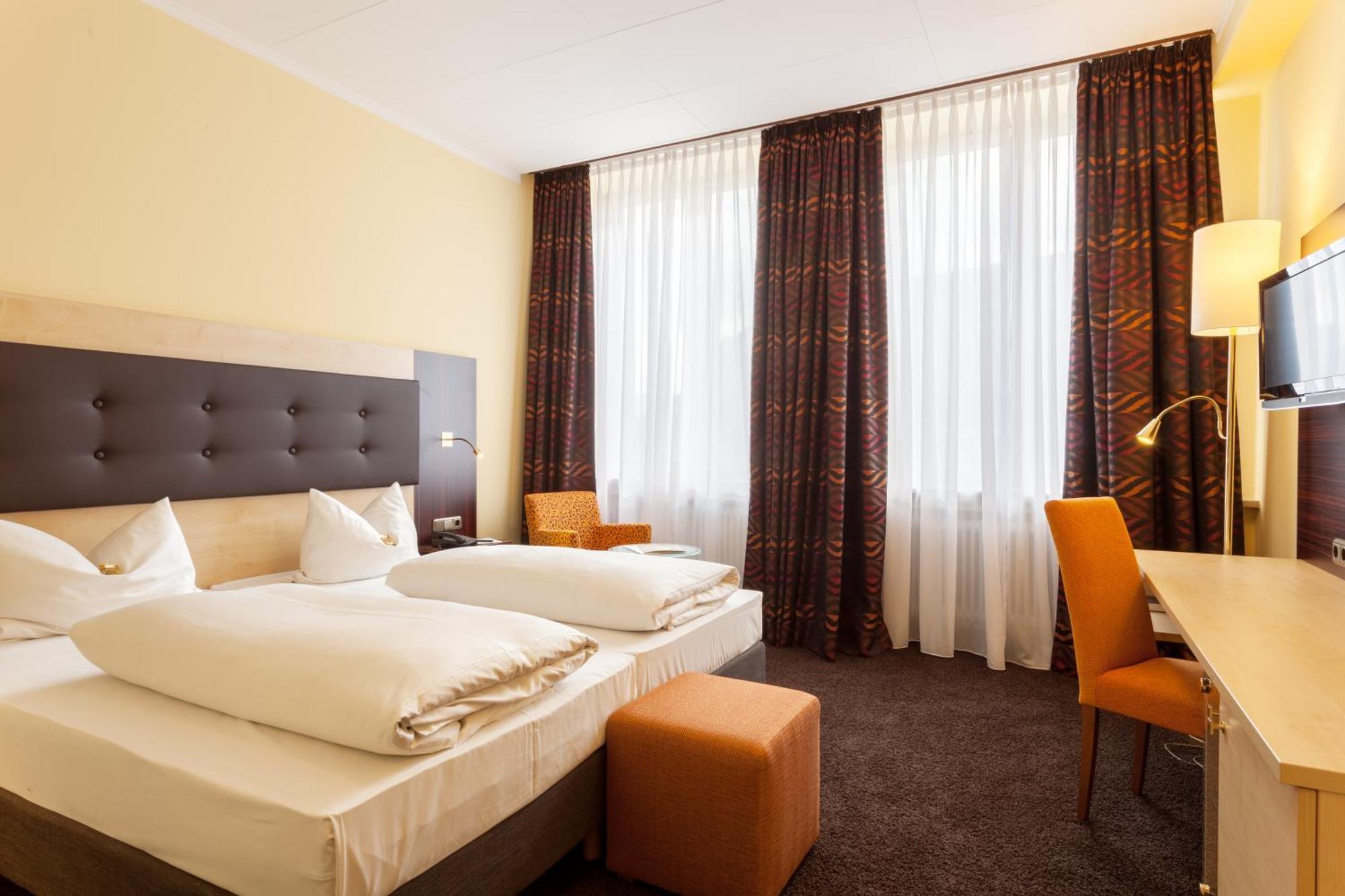 Standard Double Room,1451882761:JPEG