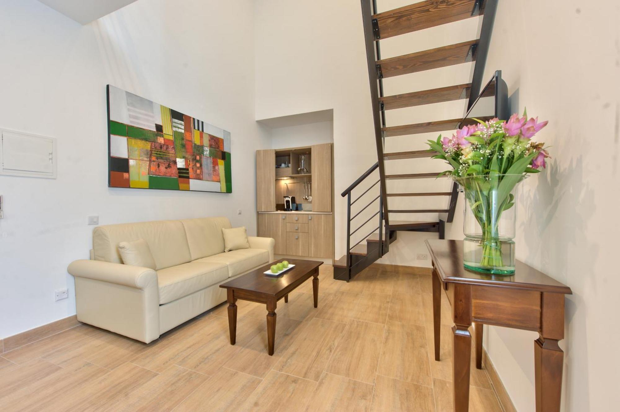 Maisonette Studio