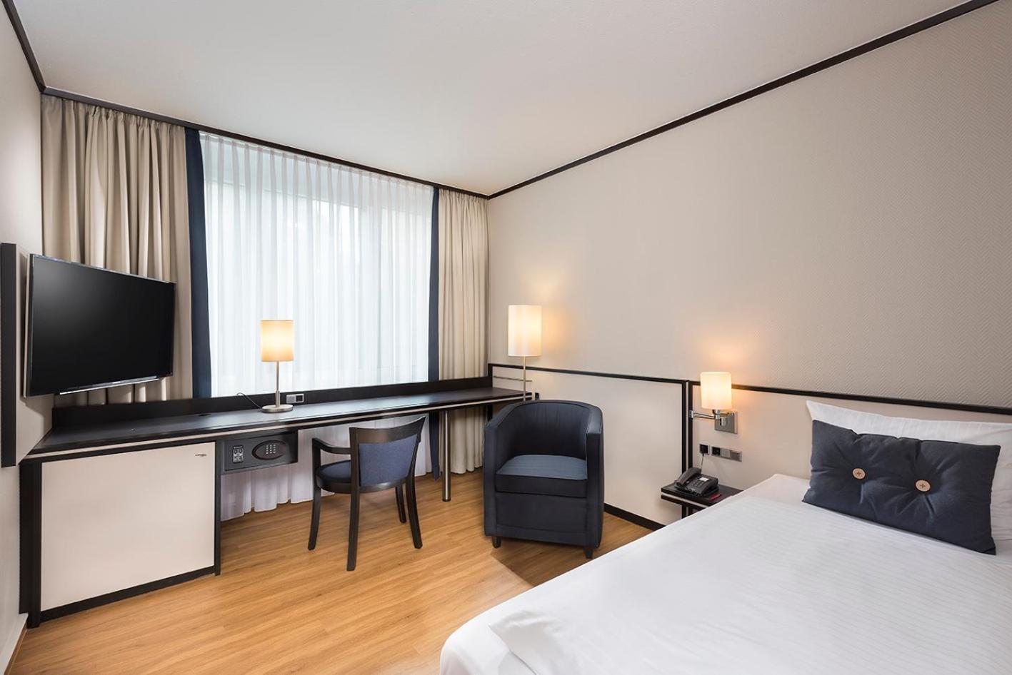 Standard Room,1458062929:JPEG