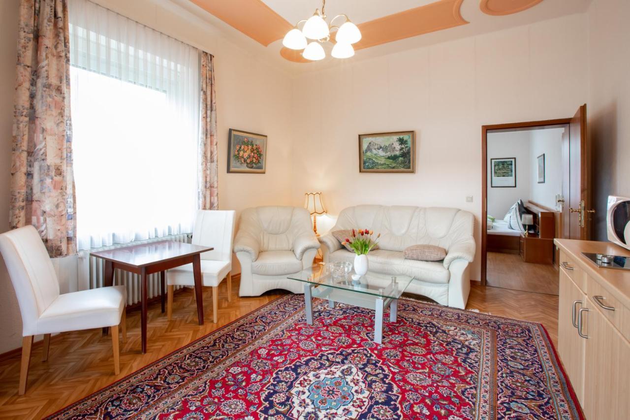 Apartment mit Terrasse