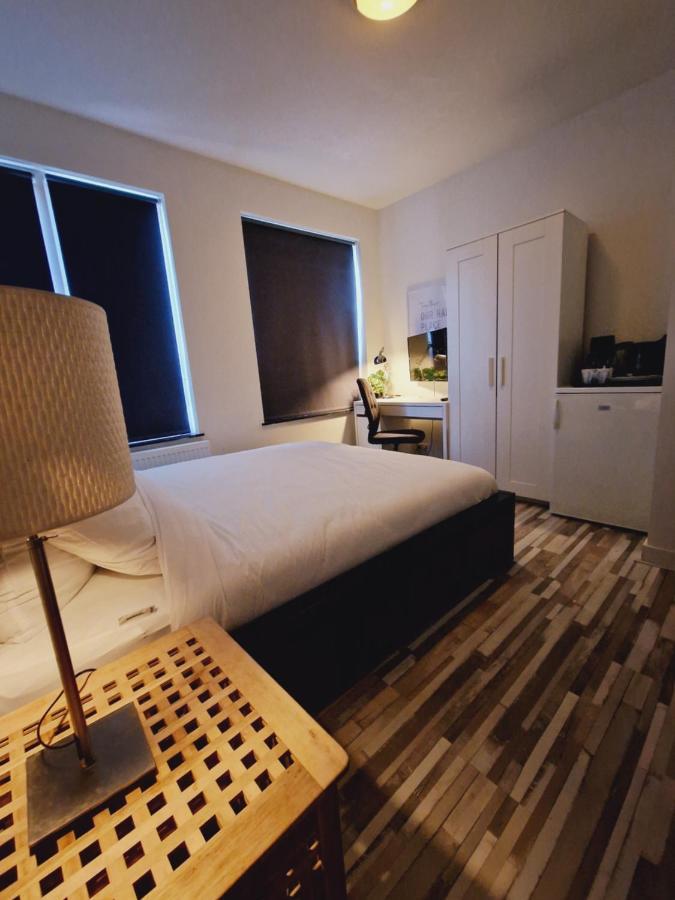 Double Room with Shared Toilet