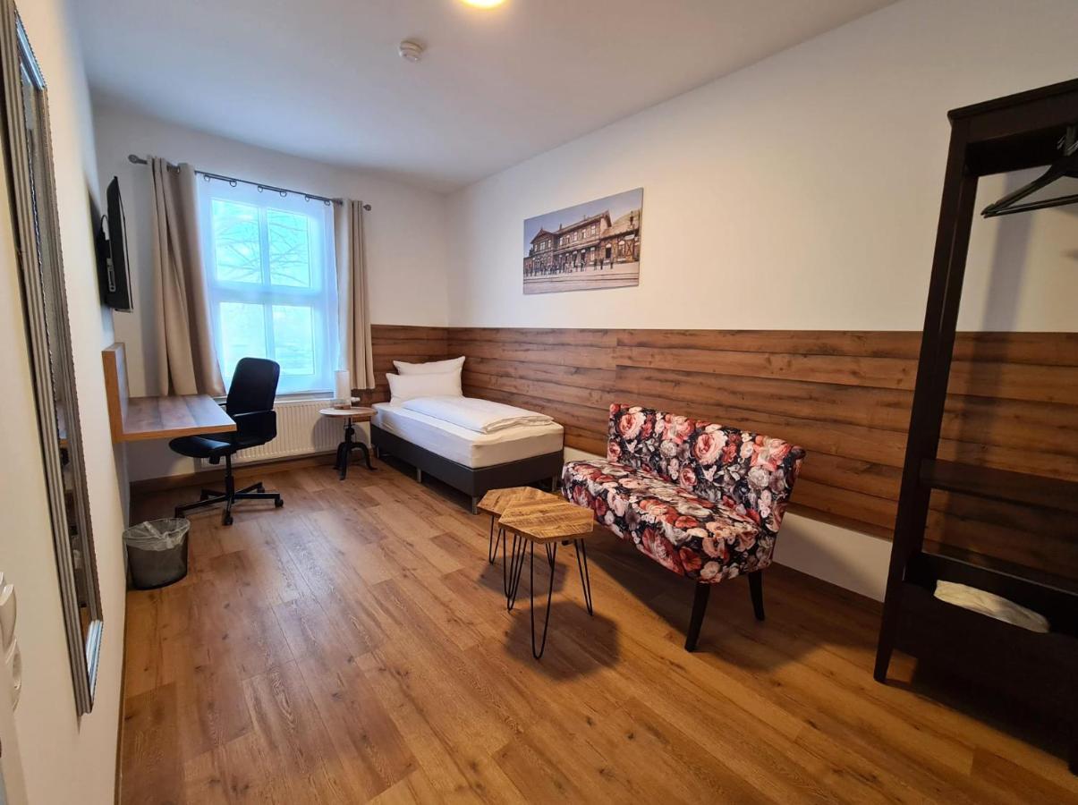 Eenpersoonskamer met Externe Eigen Badkamer