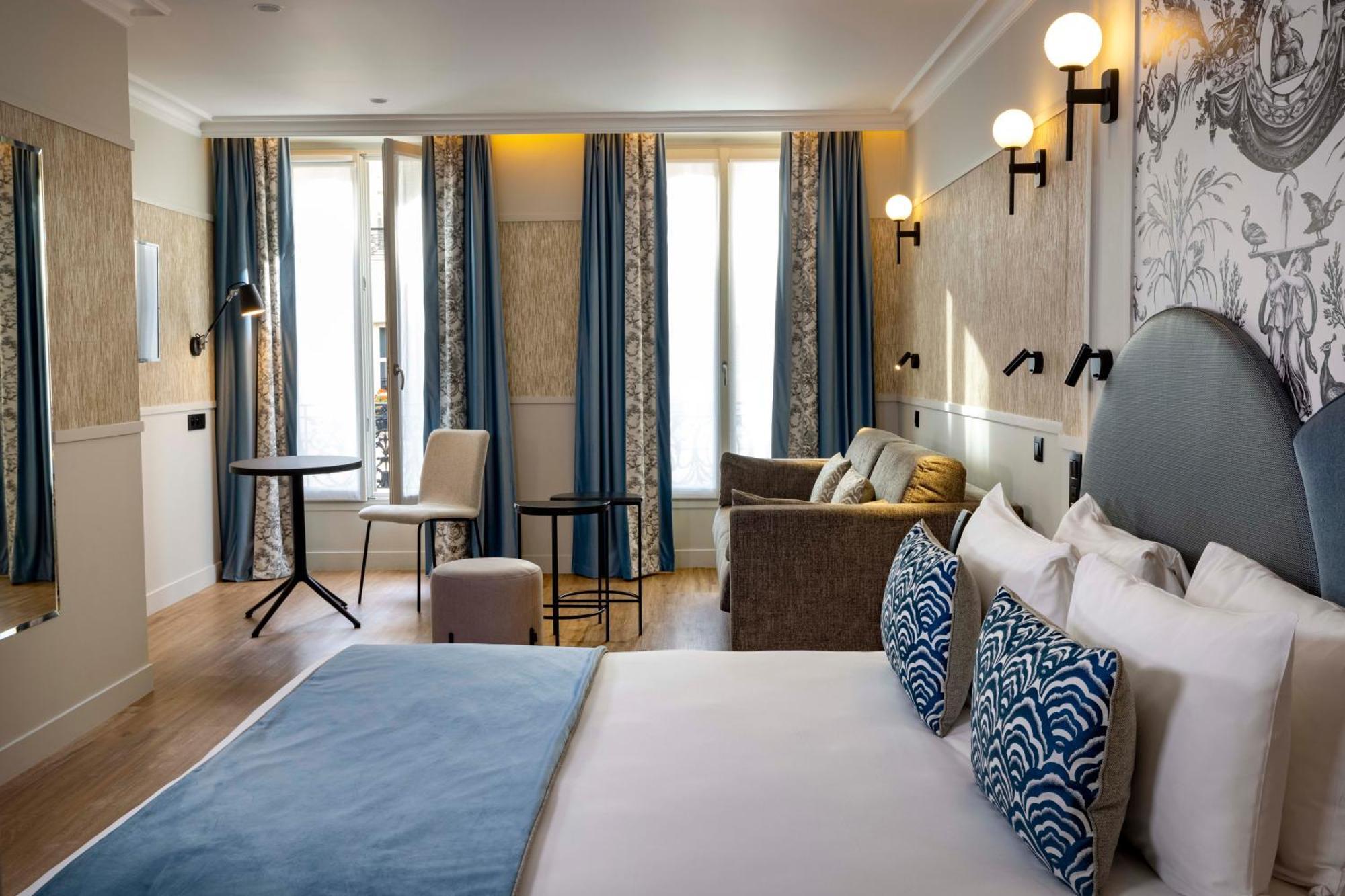 Suite Quadruple Prestige avec Baignoire - Côté Rue